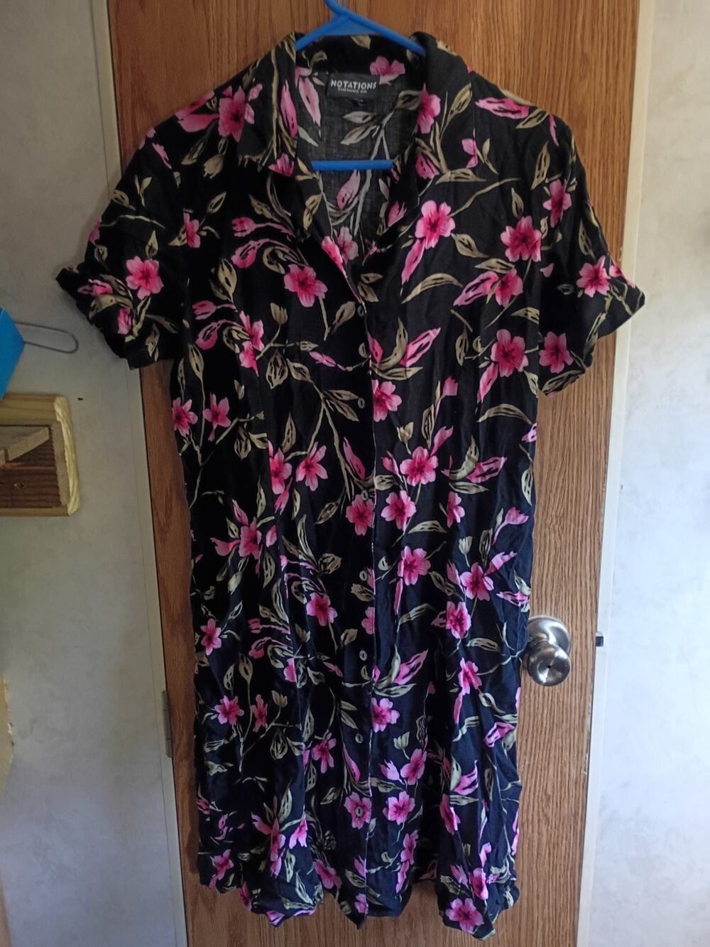 Vintage Black Pink Floral Rayon Button Front Dress M Abalone Buttons Boho 90s